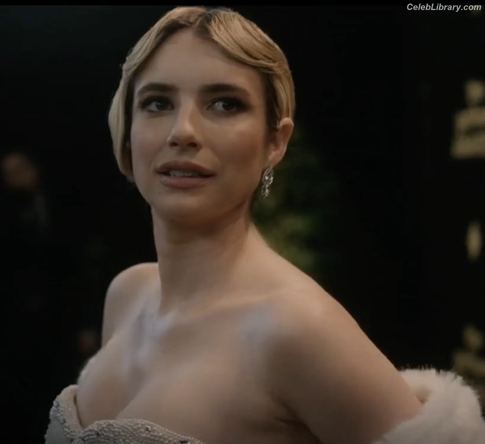 Emma Roberts photo 8 of 1782