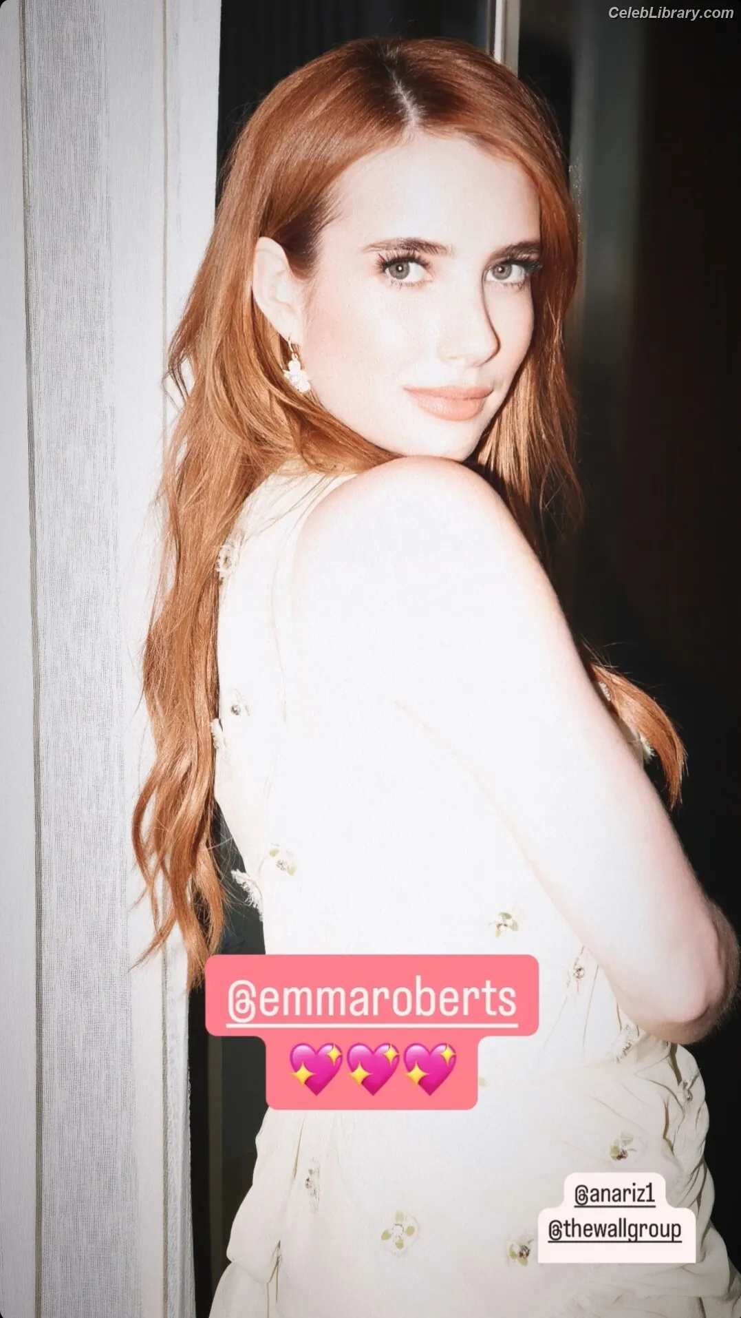Emma Roberts photo 13 of 1782