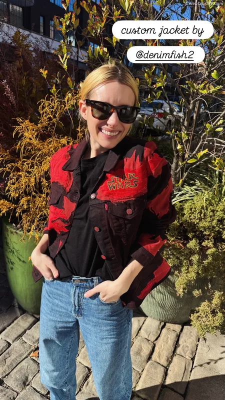 Emma Roberts photo 11 of 1780