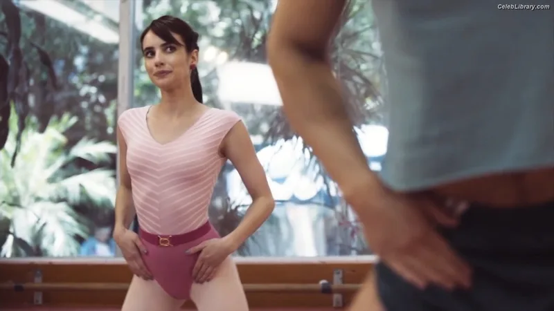 Emma Roberts photo 2 of 1780