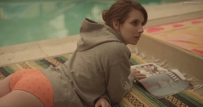 Emma Roberts photo 18 of 1780