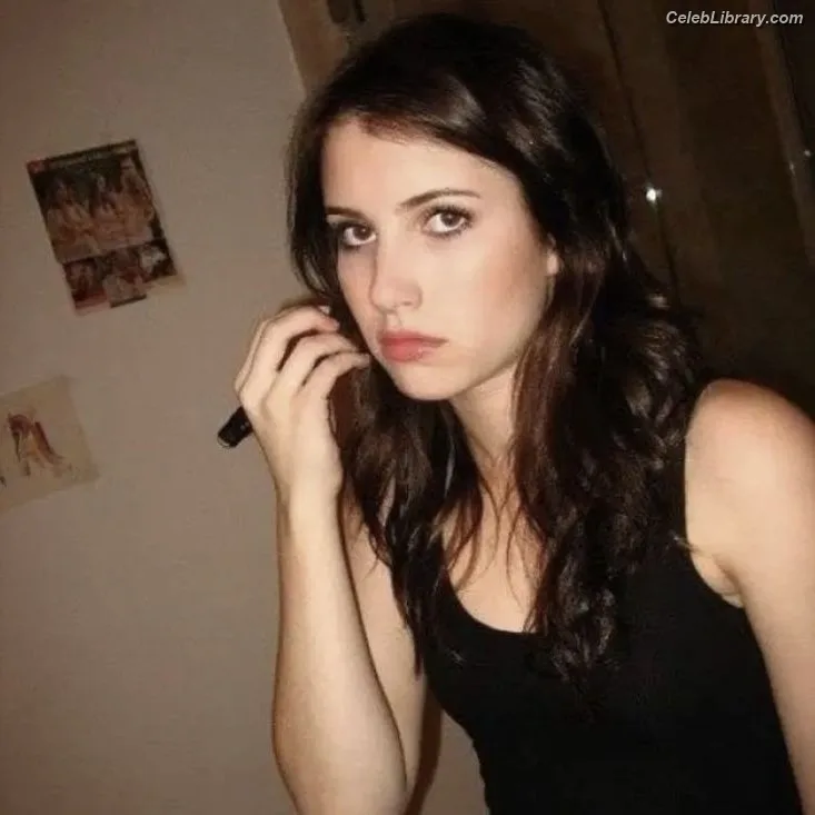 Emma Roberts photo 6 of 1780