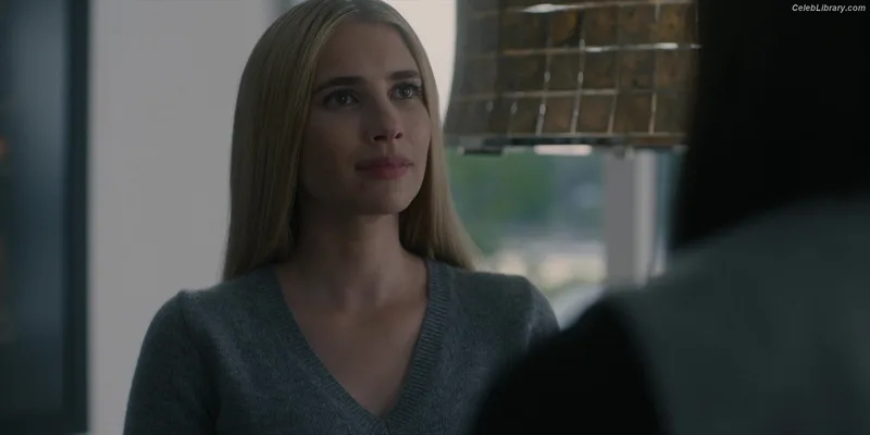 Emma Roberts photo 9 of 1780