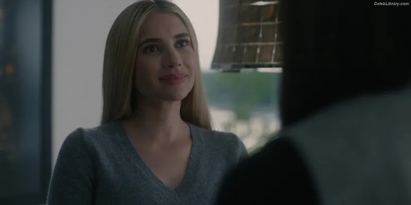 Emma Roberts photo 10 of 1780