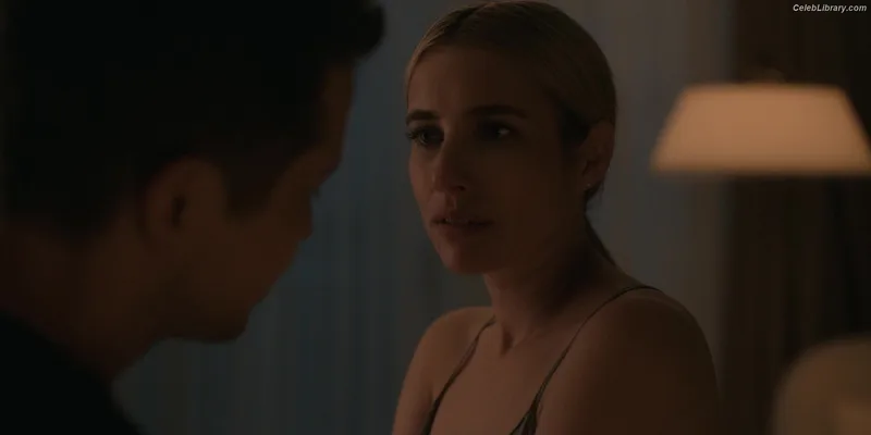 Emma Roberts photo 19 of 1780