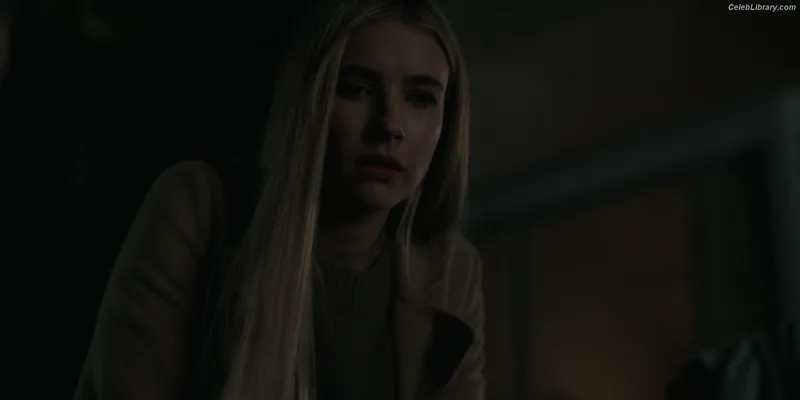 Emma Roberts photo 6 of 1780