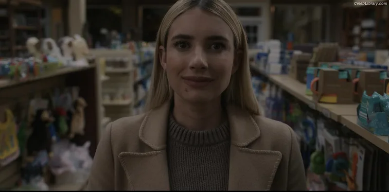 Emma Roberts photo 11 of 1780