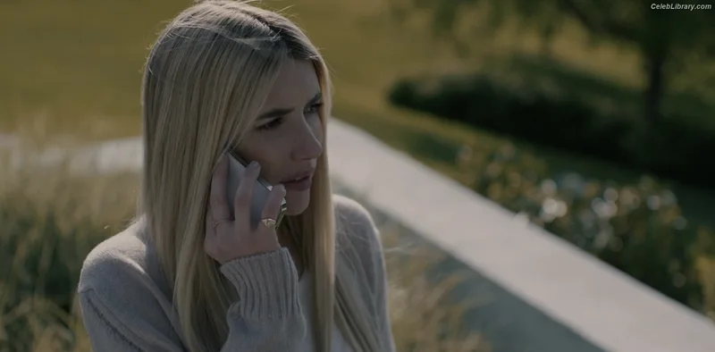 Emma Roberts photo 13 of 1780
