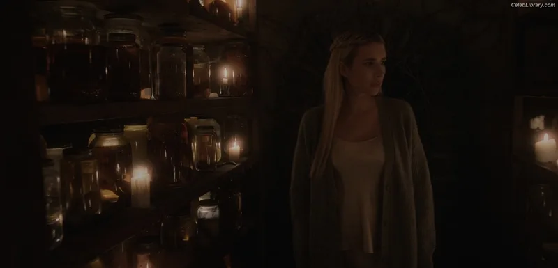 Emma Roberts photo 18 of 1780