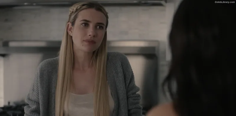 Emma Roberts photo 20 of 1780