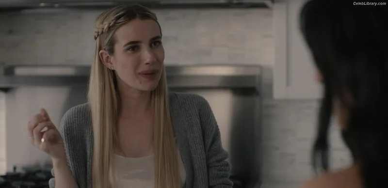 Emma Roberts photo 21 of 1780