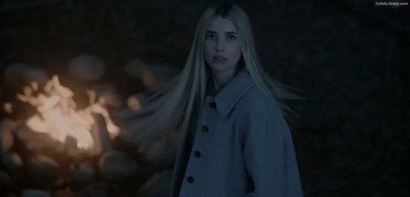 Emma Roberts photo 3 of 1780