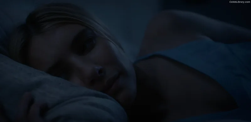 Emma Roberts photo 15 of 1780