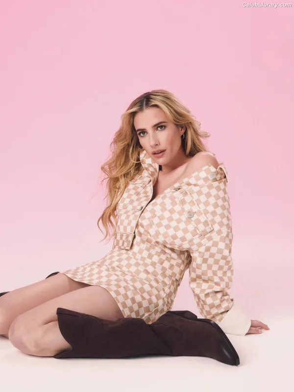 Emma Roberts photo 15 of 1780