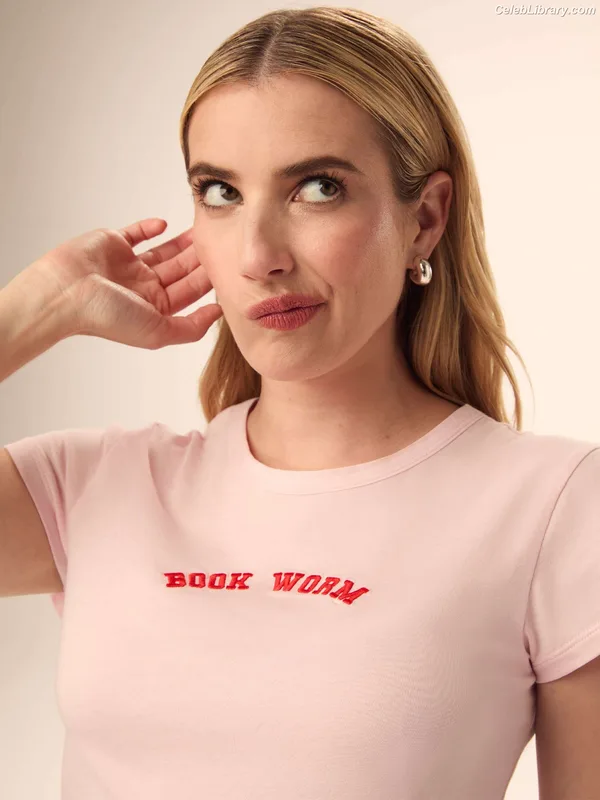 Emma Roberts photo 19 of 1780