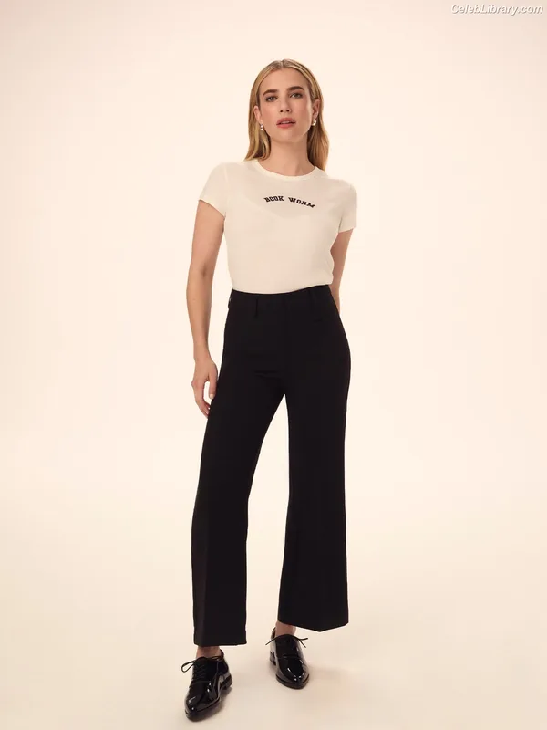 Emma Roberts photo 5 of 1780