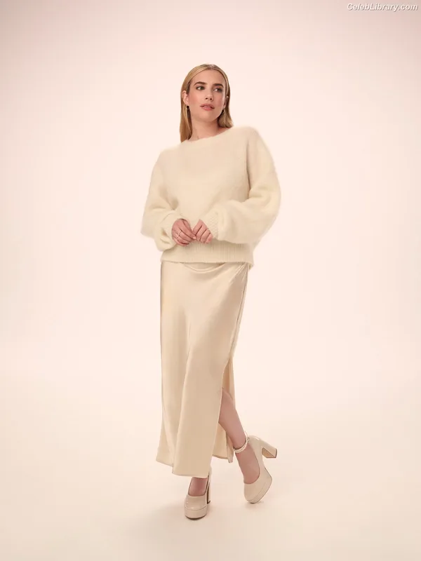 Emma Roberts photo 20 of 1780