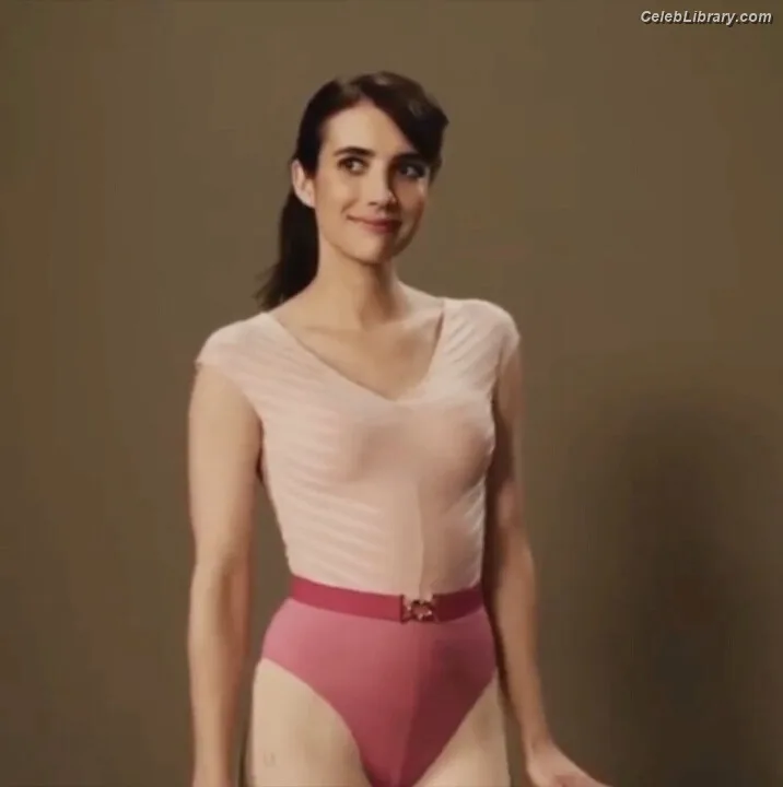 Emma Roberts photo 22 of 1780