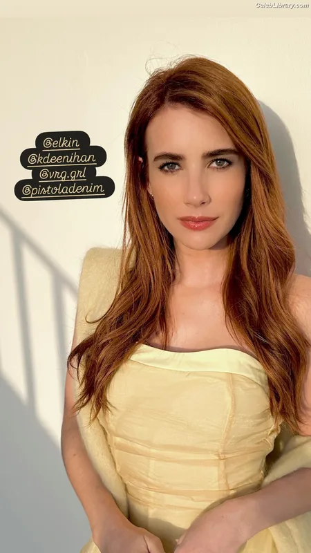 Emma Roberts photo 23 of 1780