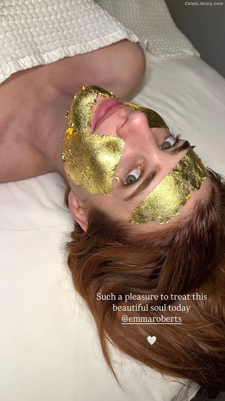 Emma Roberts photo 6 of 1780