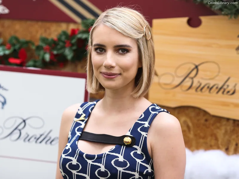 Emma Roberts photo 8 of 1780
