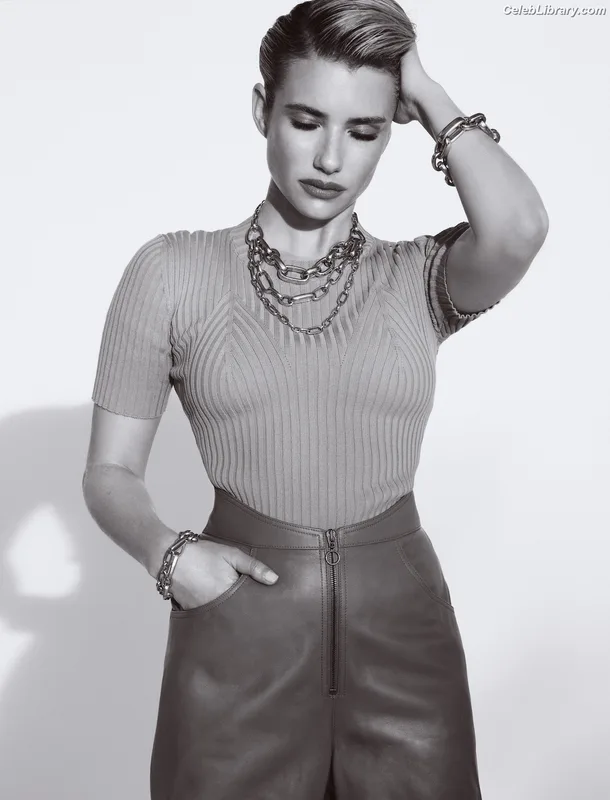 Emma Roberts photo 9 of 1780