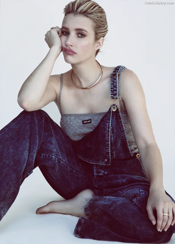 Emma Roberts photo 12 of 1780