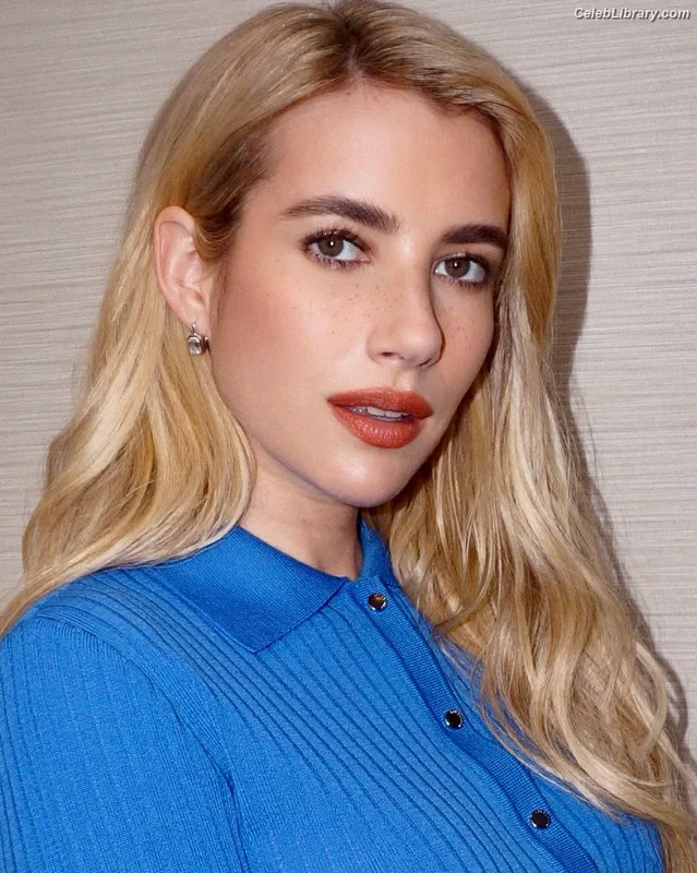 Emma Roberts photo 7 of 1780