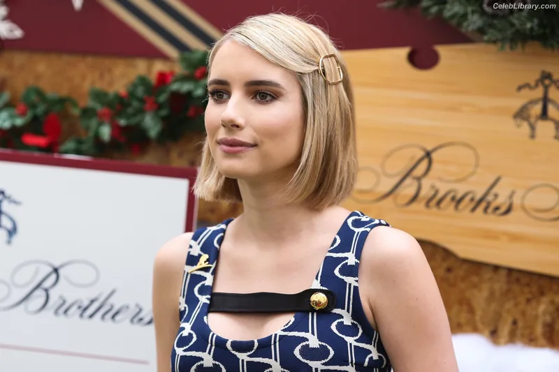 Emma Roberts photo 5 of 1780