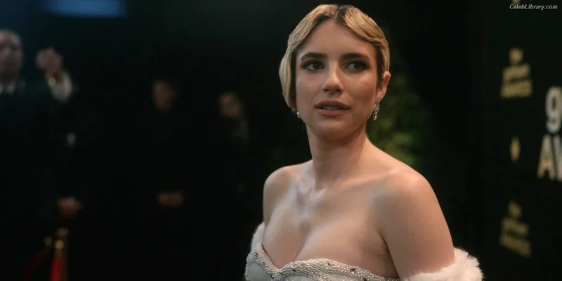 Emma Roberts photo 1 of 1780