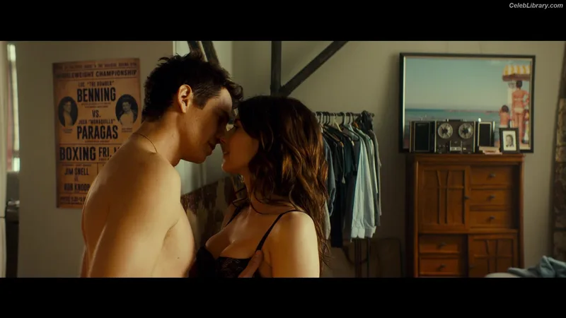 Emma Roberts photo 2 of 1780