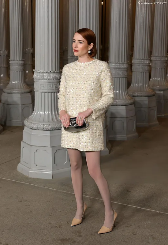 Emma Roberts photo 6 of 1780