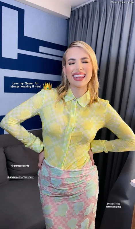 Emma Roberts photo 3 of 1780