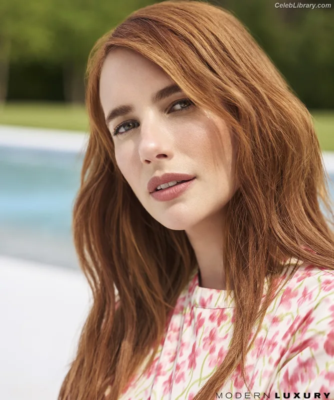 Emma Roberts photo 2 of 1780