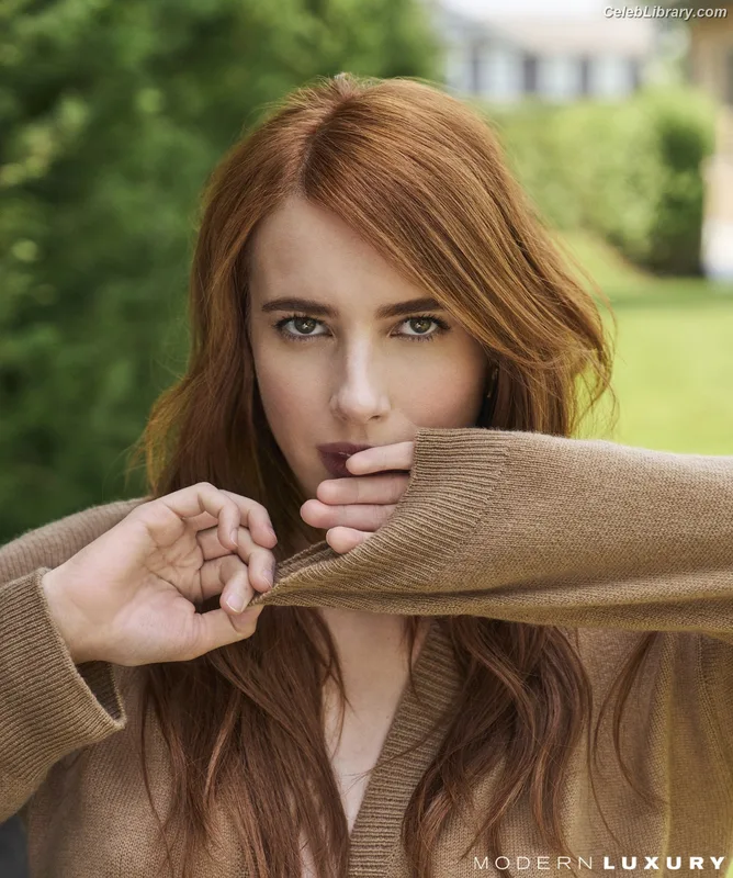 Emma Roberts photo 3 of 1780