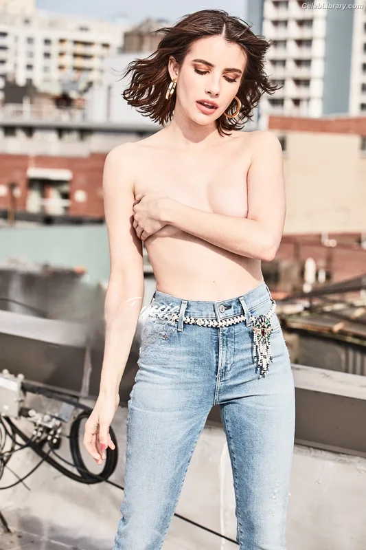 Emma Roberts photo 13 of 1780