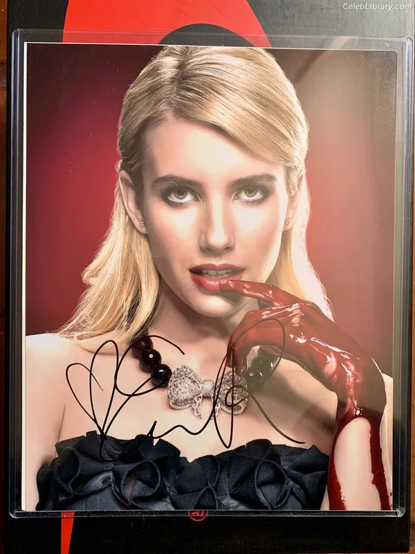 Emma Roberts photo 4 of 1780