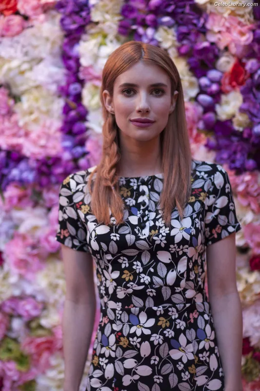 Emma Roberts photo 12 of 1780
