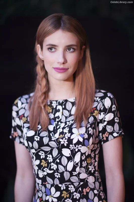 Emma Roberts photo 8 of 1780