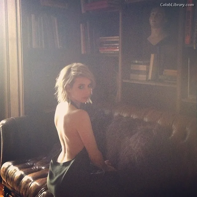 Emma Roberts photo 23 of 1780