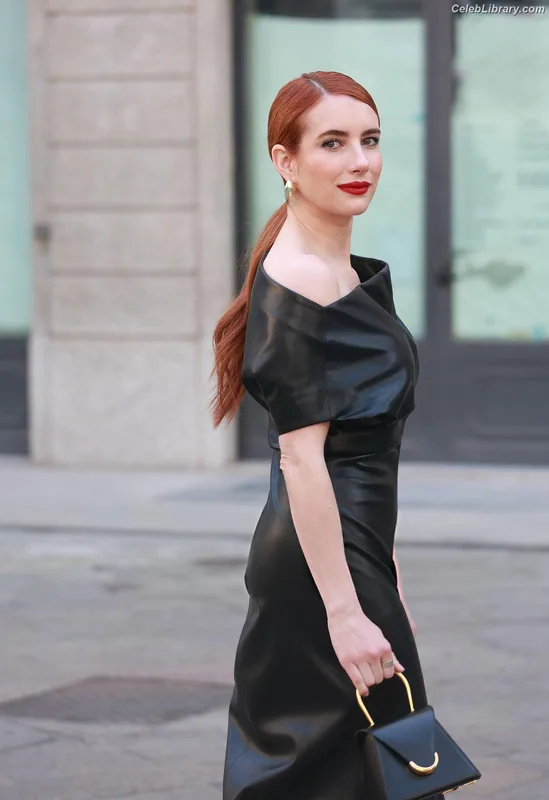 Emma Roberts photo 8 of 1780