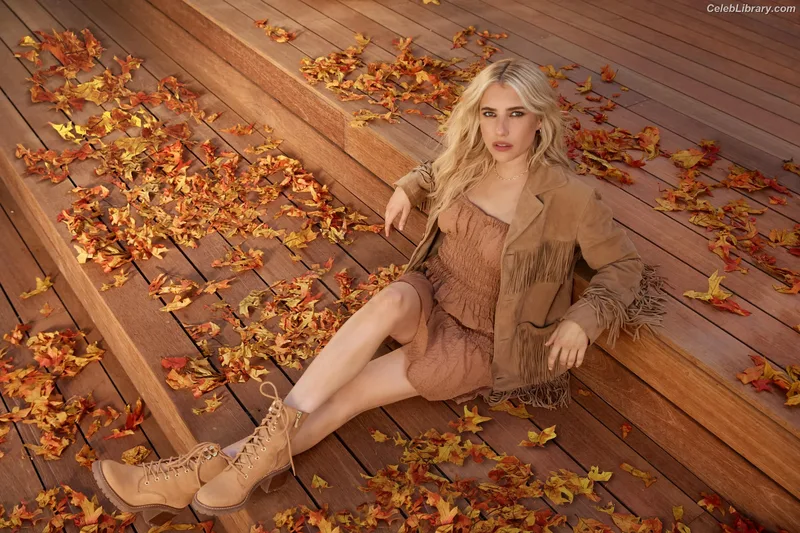 Emma Roberts photo 8 of 1780