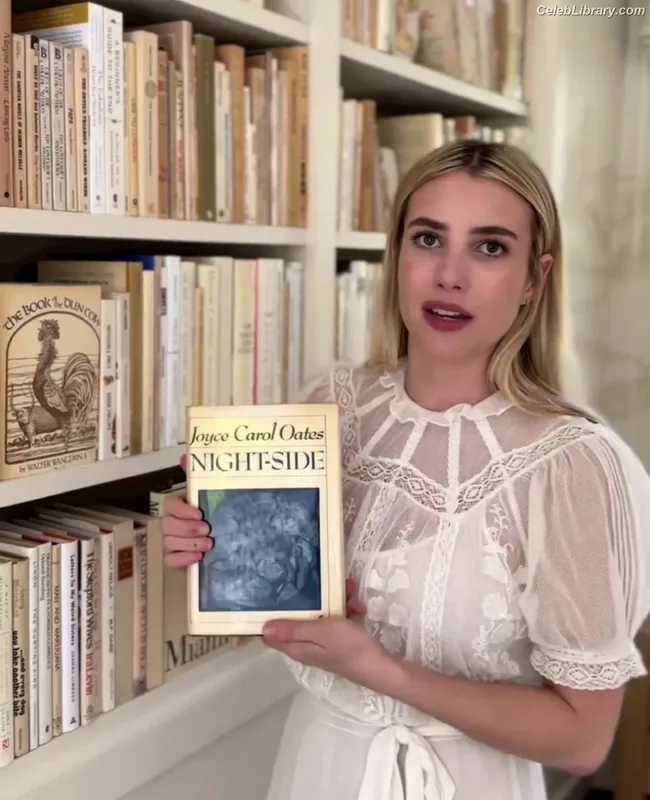 Emma Roberts photo 8 of 1780
