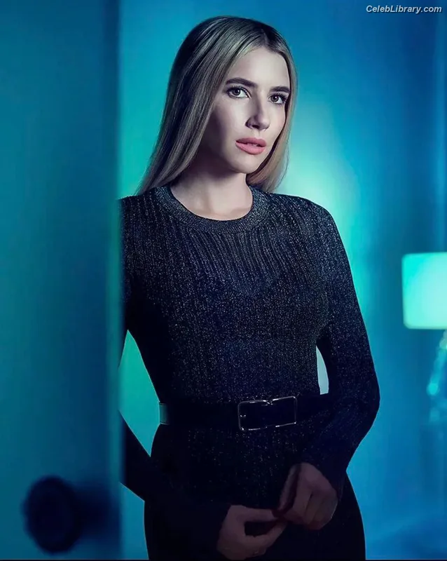Emma Roberts photo 17 of 1780