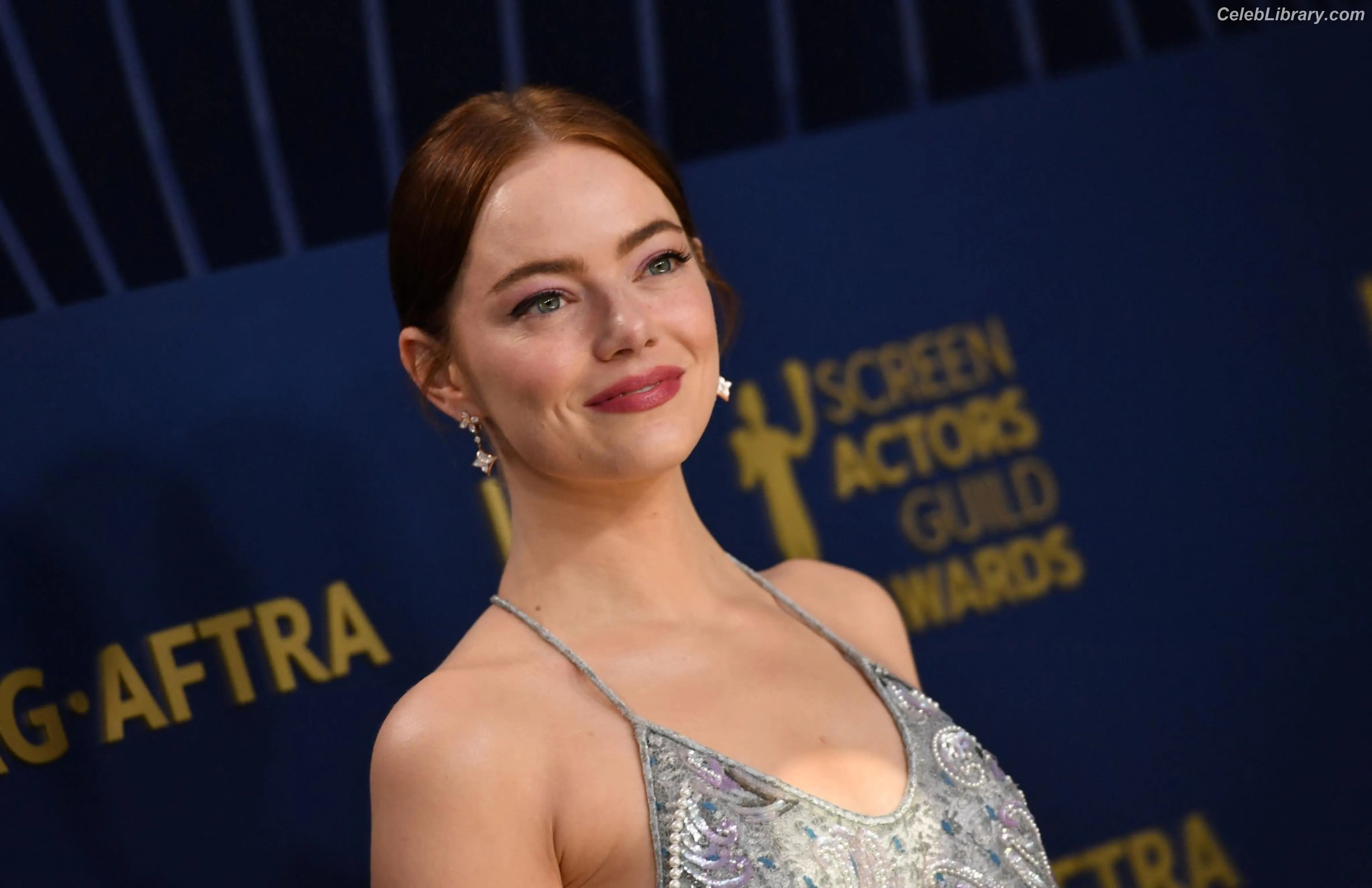 Emma Stone photo 12 of 1455
