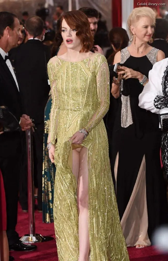 Emma Stone photo 15 of 1455