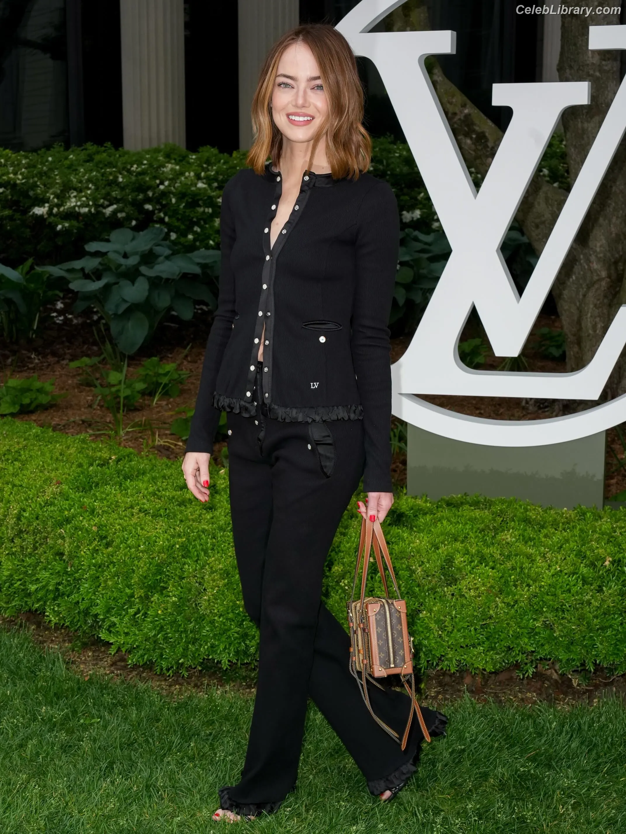 Emma Stone photo 23 of 1455