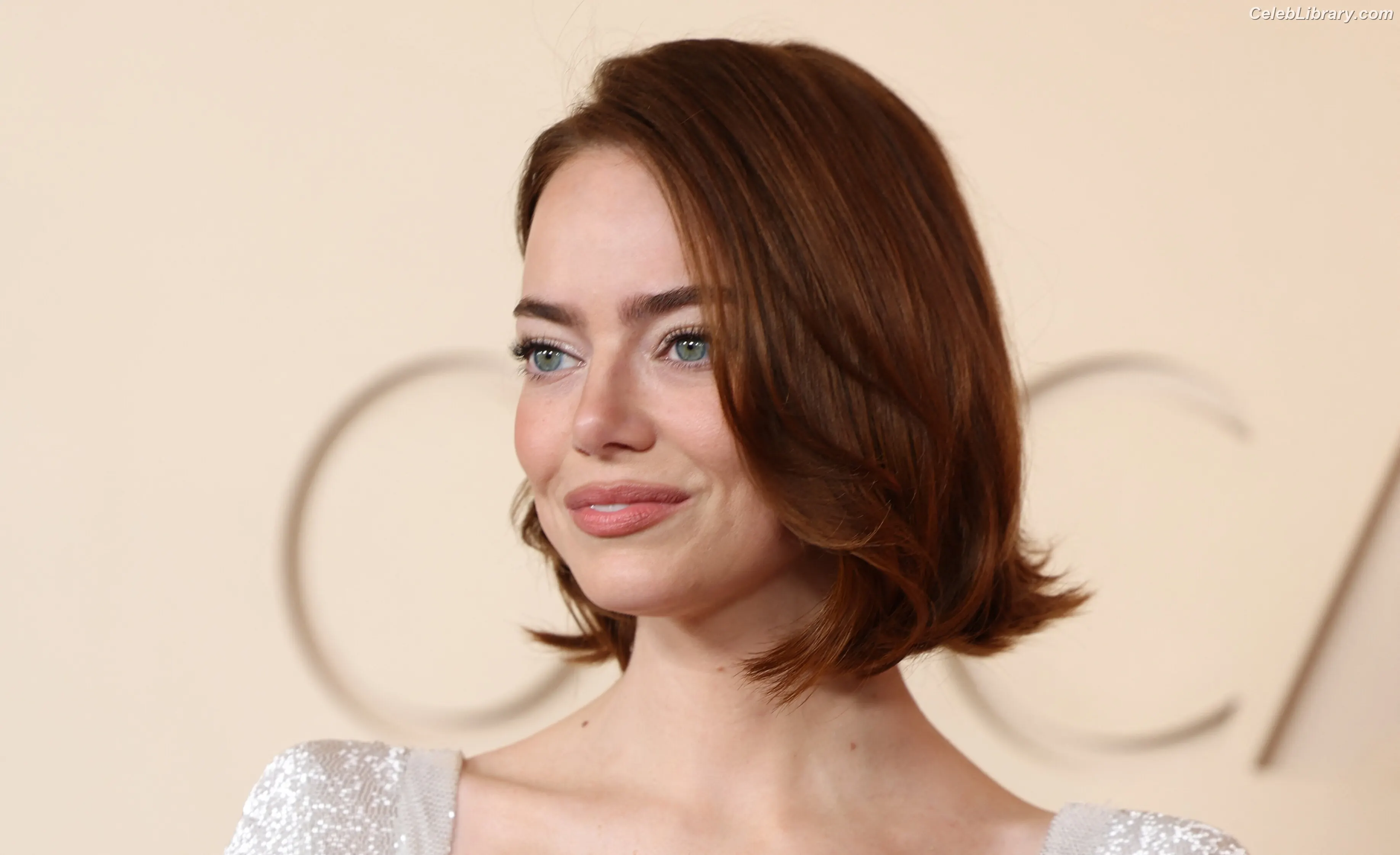 Emma Stone photo 14 of 1455