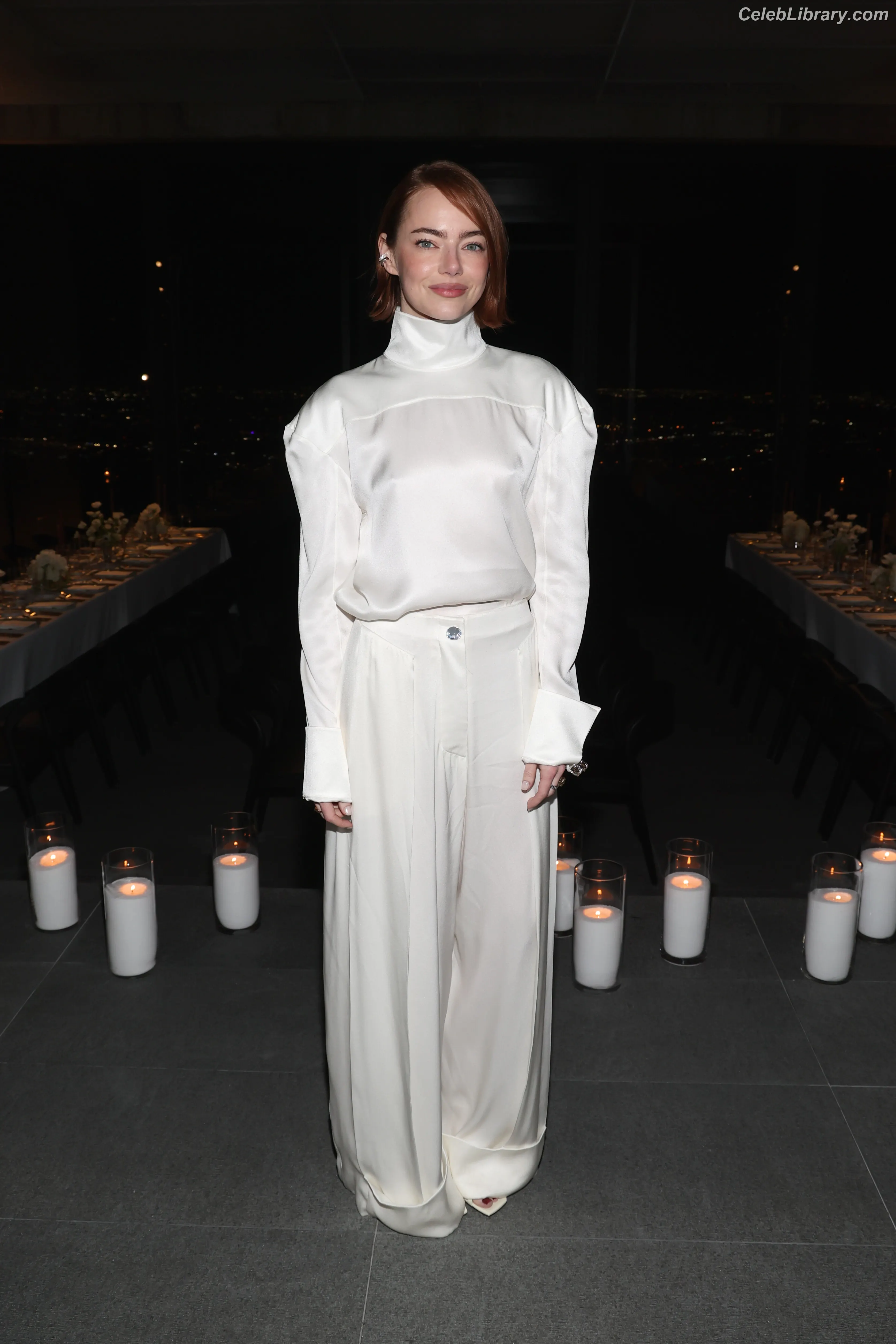 Emma Stone photo 23 of 1455
