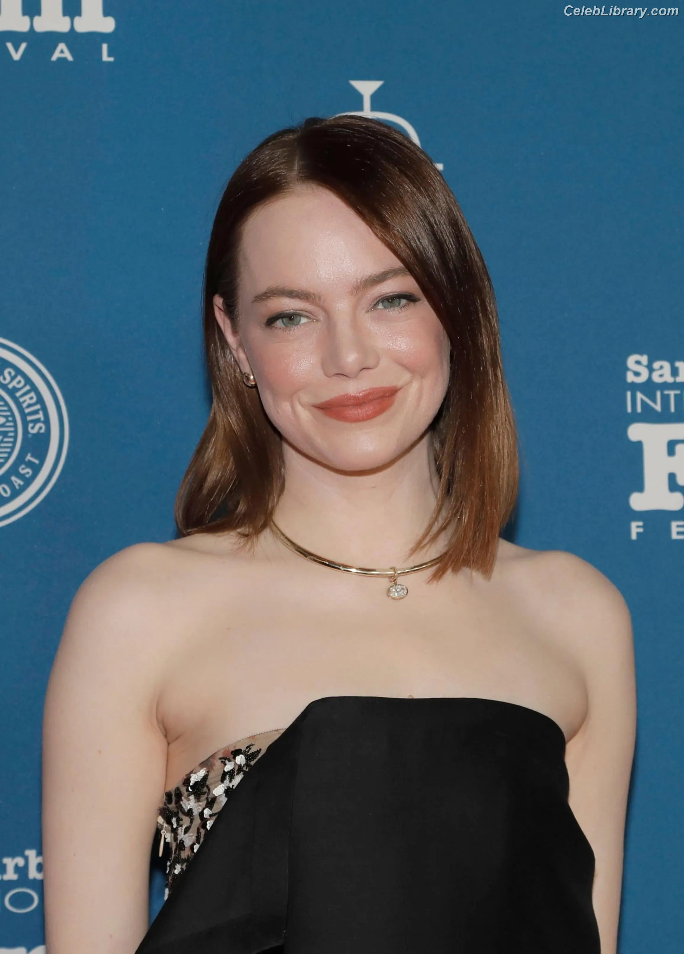 Emma Stone photo 2 of 1455